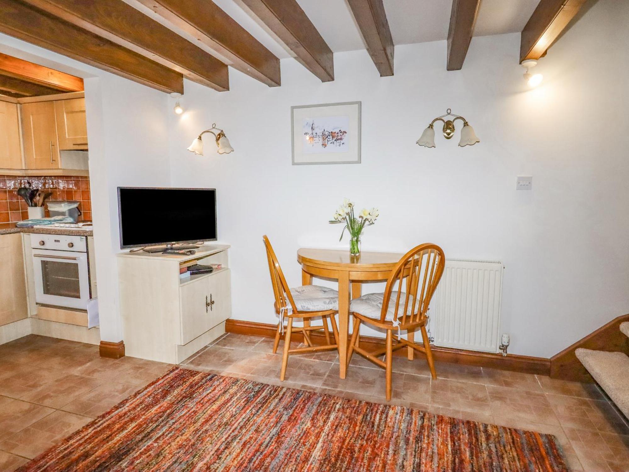 The Little White Cottage Llanferres Exterior photo